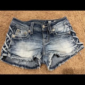 MISS ME shorts